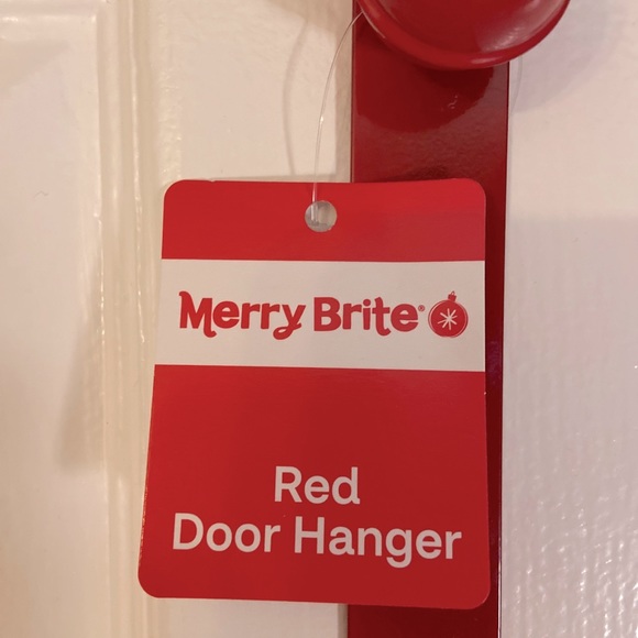 Merry Brite 14 Inch Red Christmas Wreath Hanger Over Door Jingle Bells New! - Picture 3 of 3
